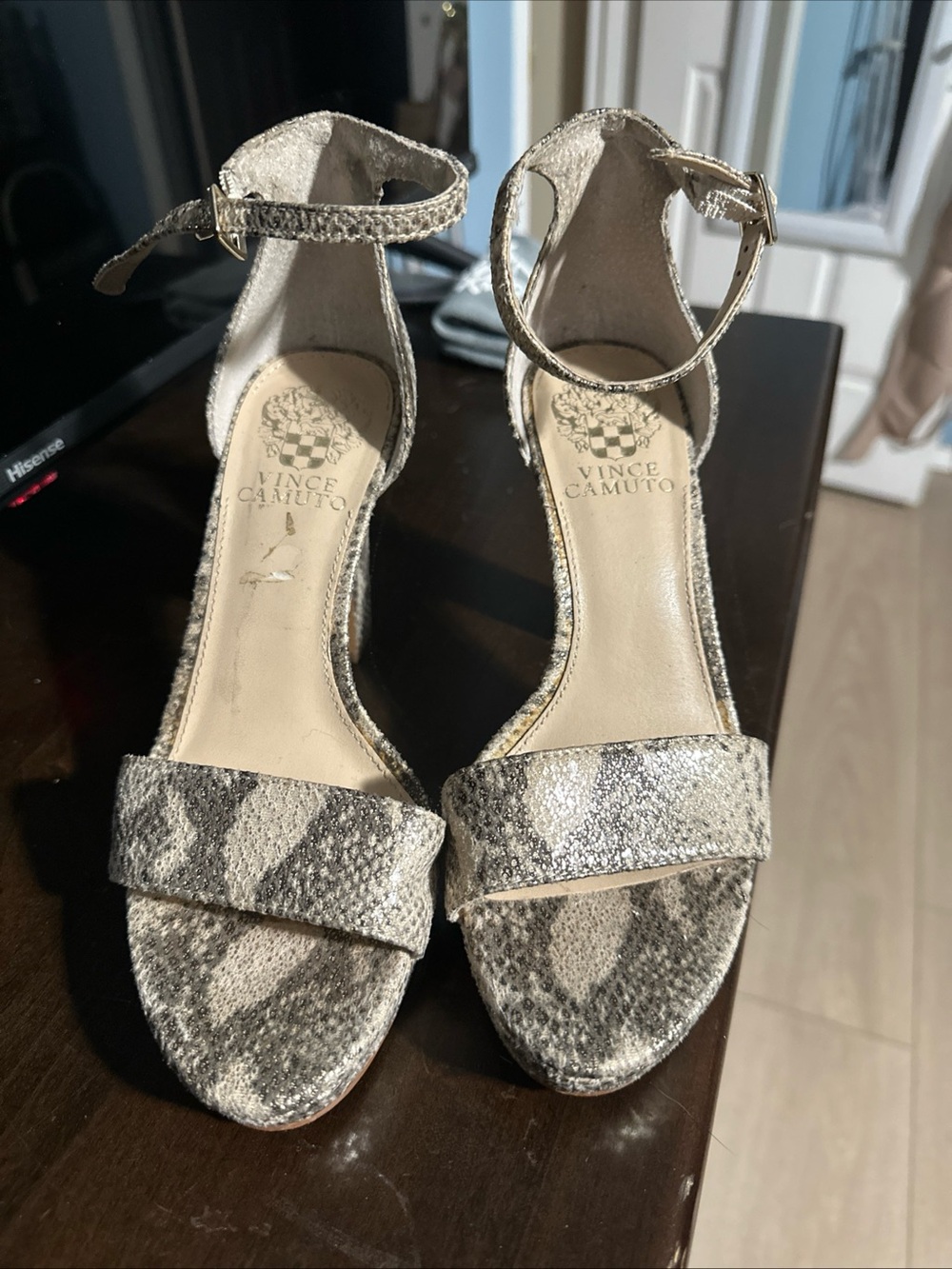 Vince Camuto VP Bendiva Leather Snakeskin Heels Sz 6M Ankle Strap